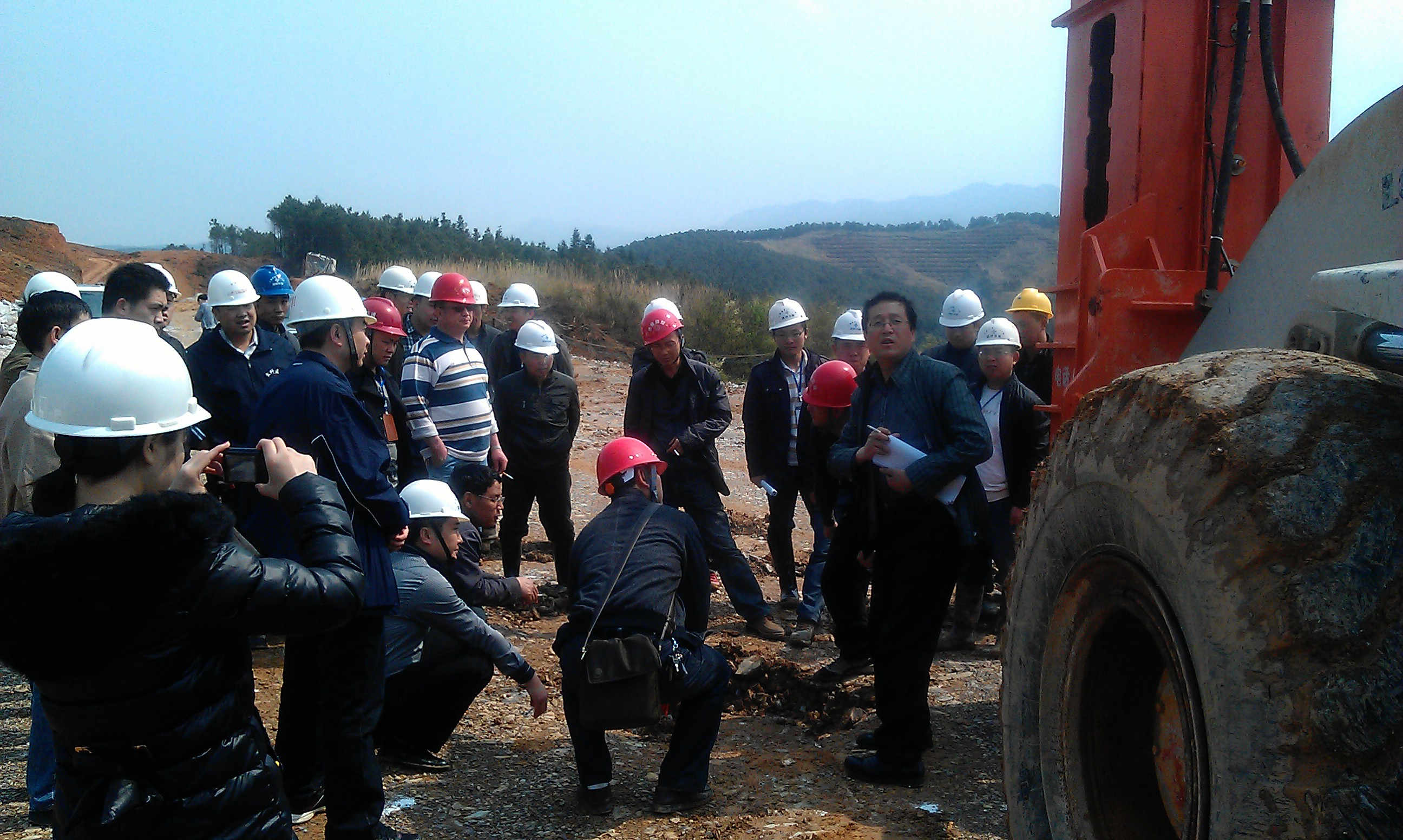 rapid impact compaction machine replaces dynamic tamping to deal with high fill, fill and excavation joints, chicken claw gully, etc. rapid impact compaction machine replaces dynamic tamping to deal with high fill, fill and excavation joints, chicken claw gully, etc.