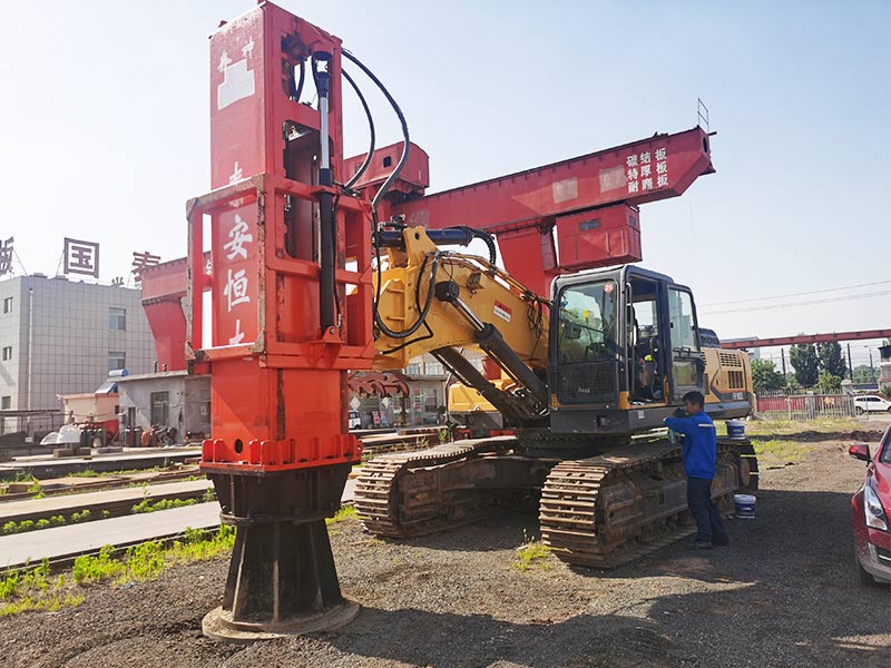Rapid Impact Compaction installed on excavator for commissioning Rapid Impact Compaction installed on excavator for commissioning